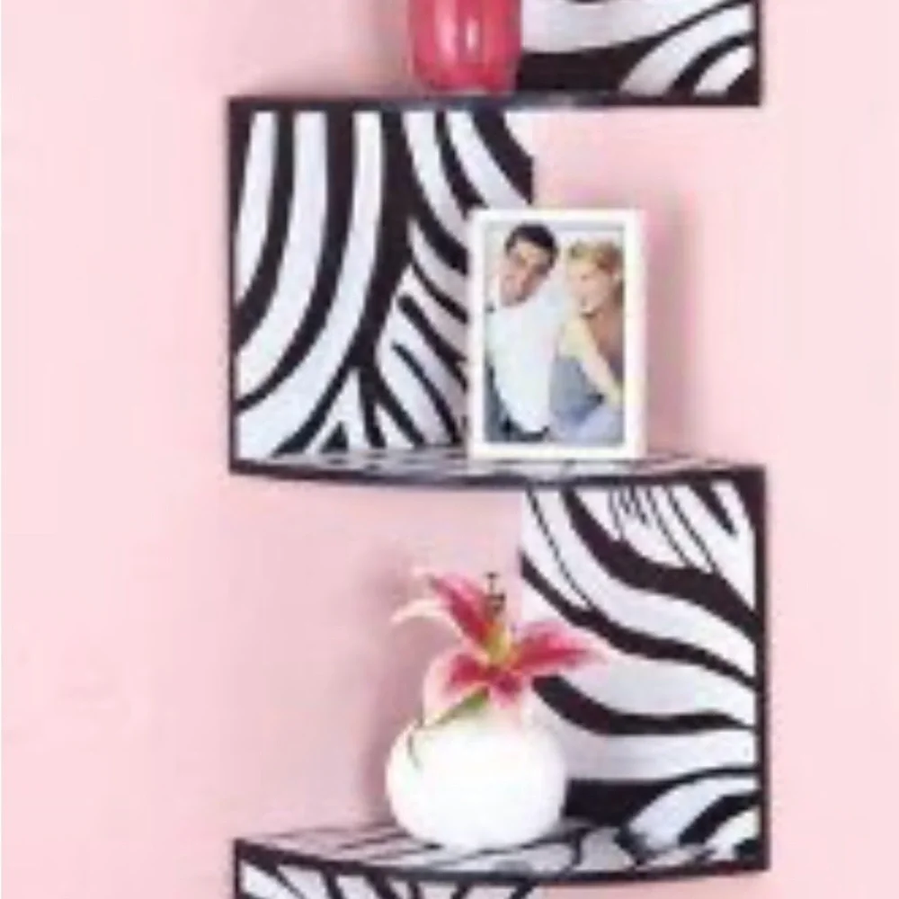 Decorative Corner Shelf - Zebra Pattern